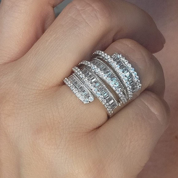 New 6.4 CT Sterling Silver Diamond Ring - Picture 4 of 6